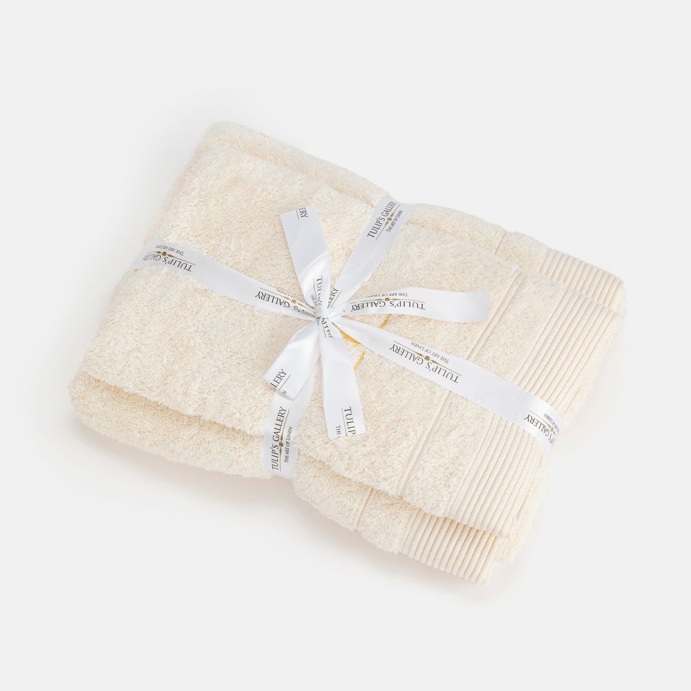 Tulip-themed body and face towel set
