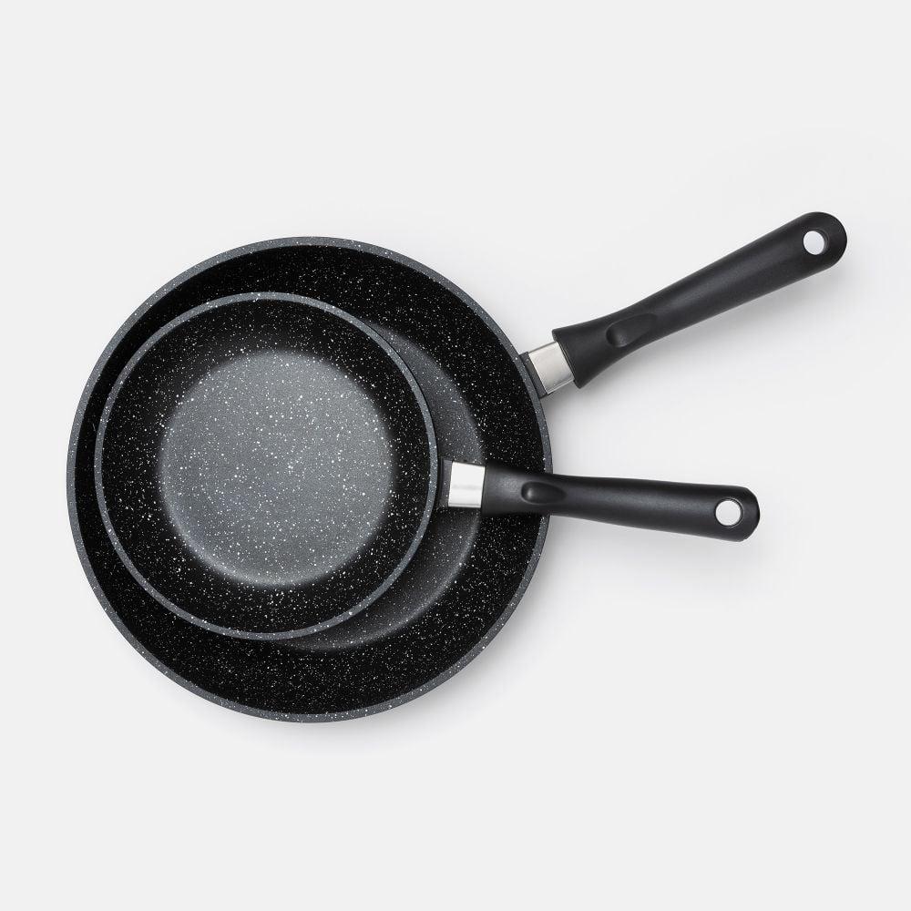 Aluminum frying pan