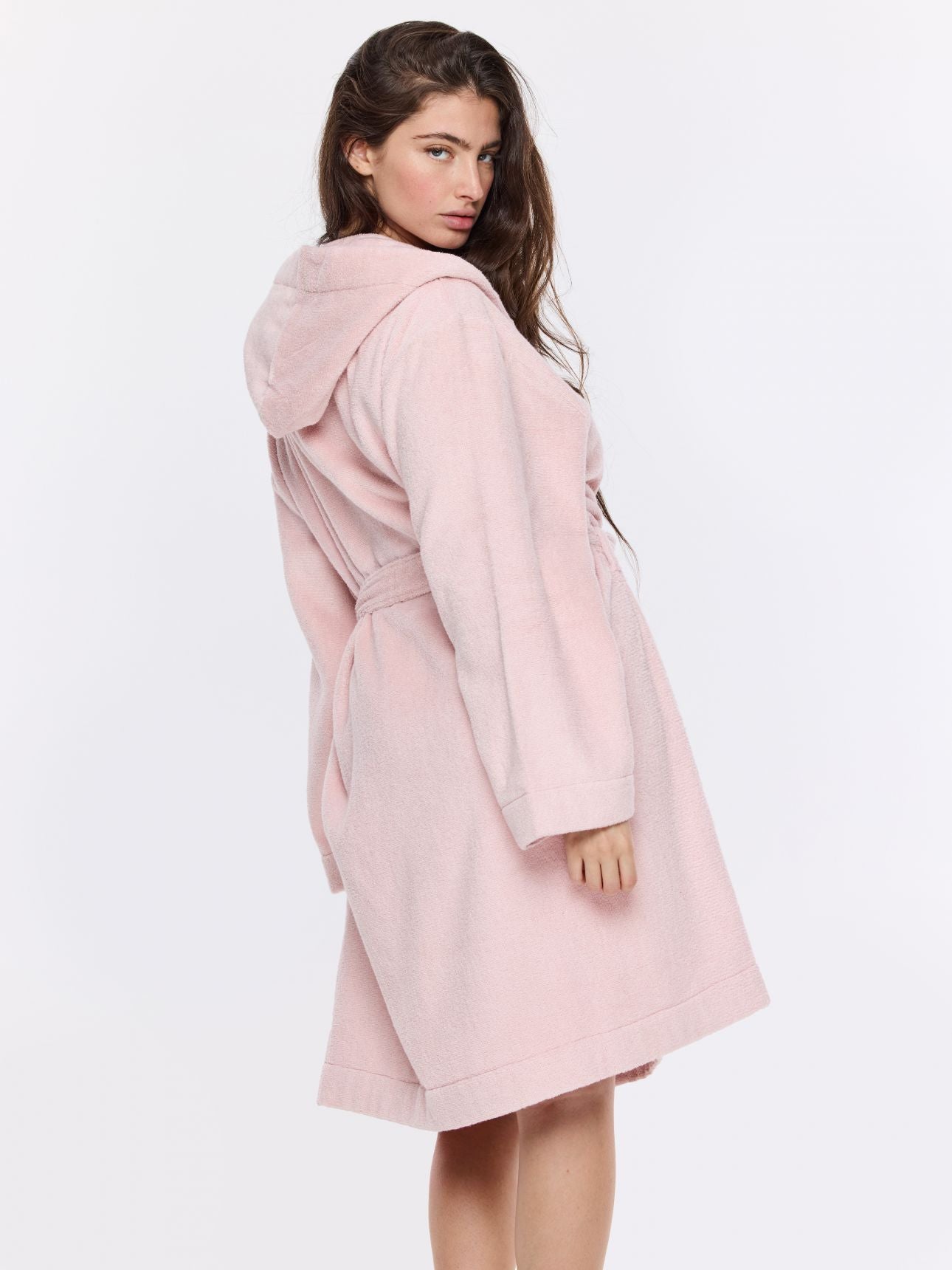 Short bathrobe
